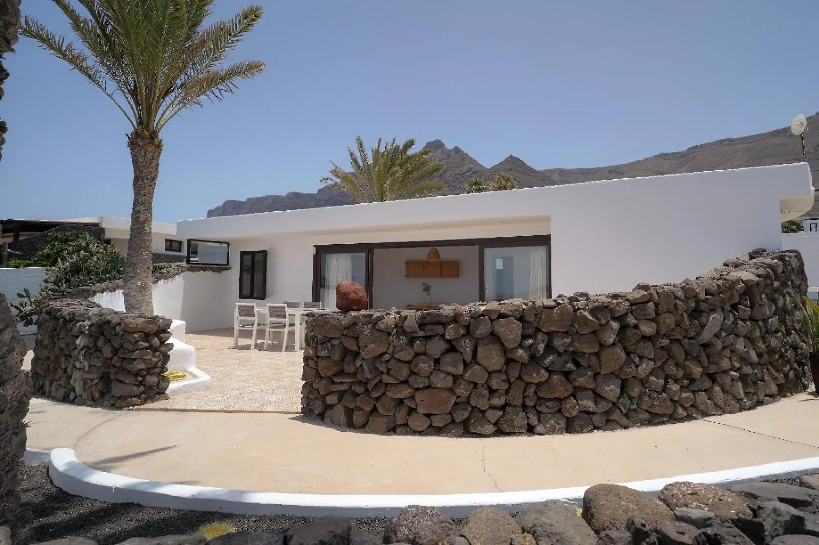 Bungalow Con Vistas Al Mar Villa Famara 0*,  Spain